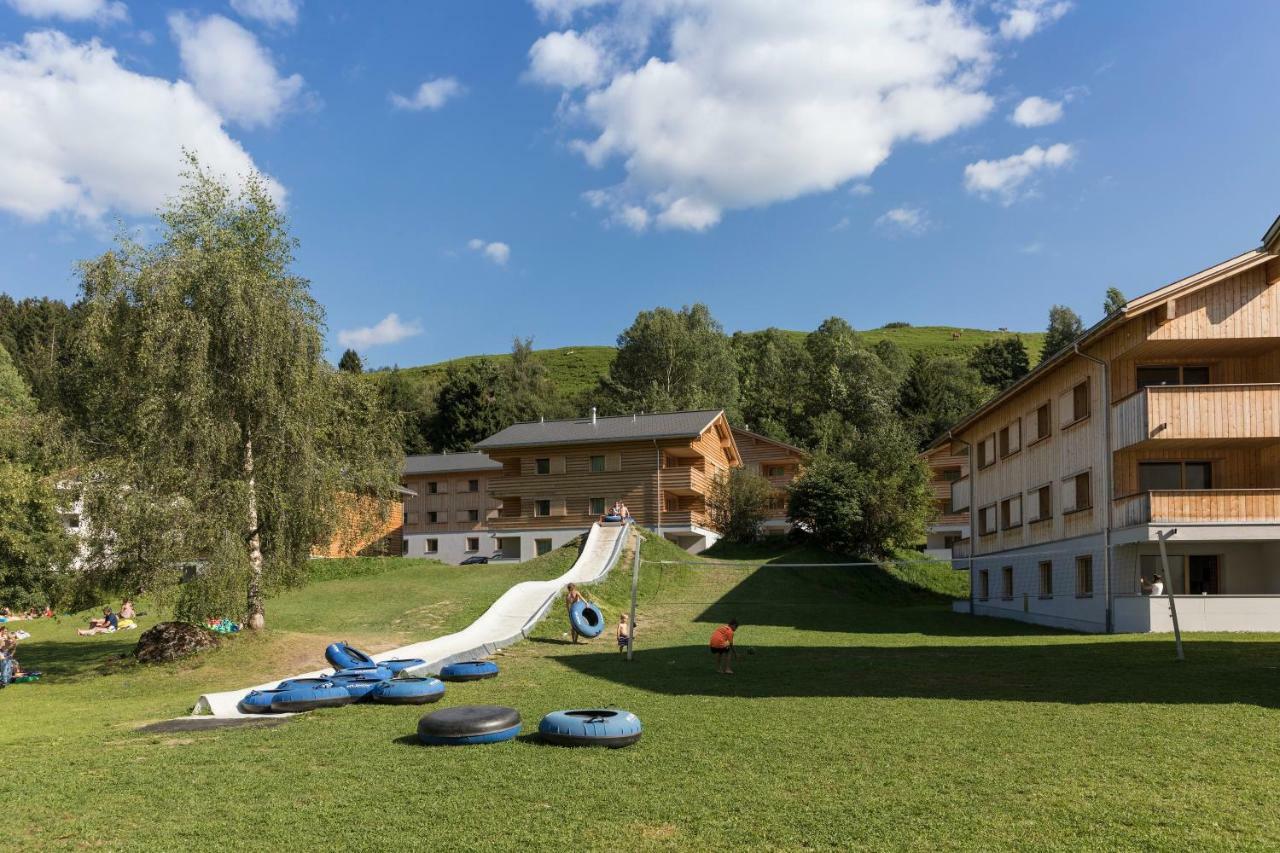 Pradas Resort Brigels Breíl Exterior foto